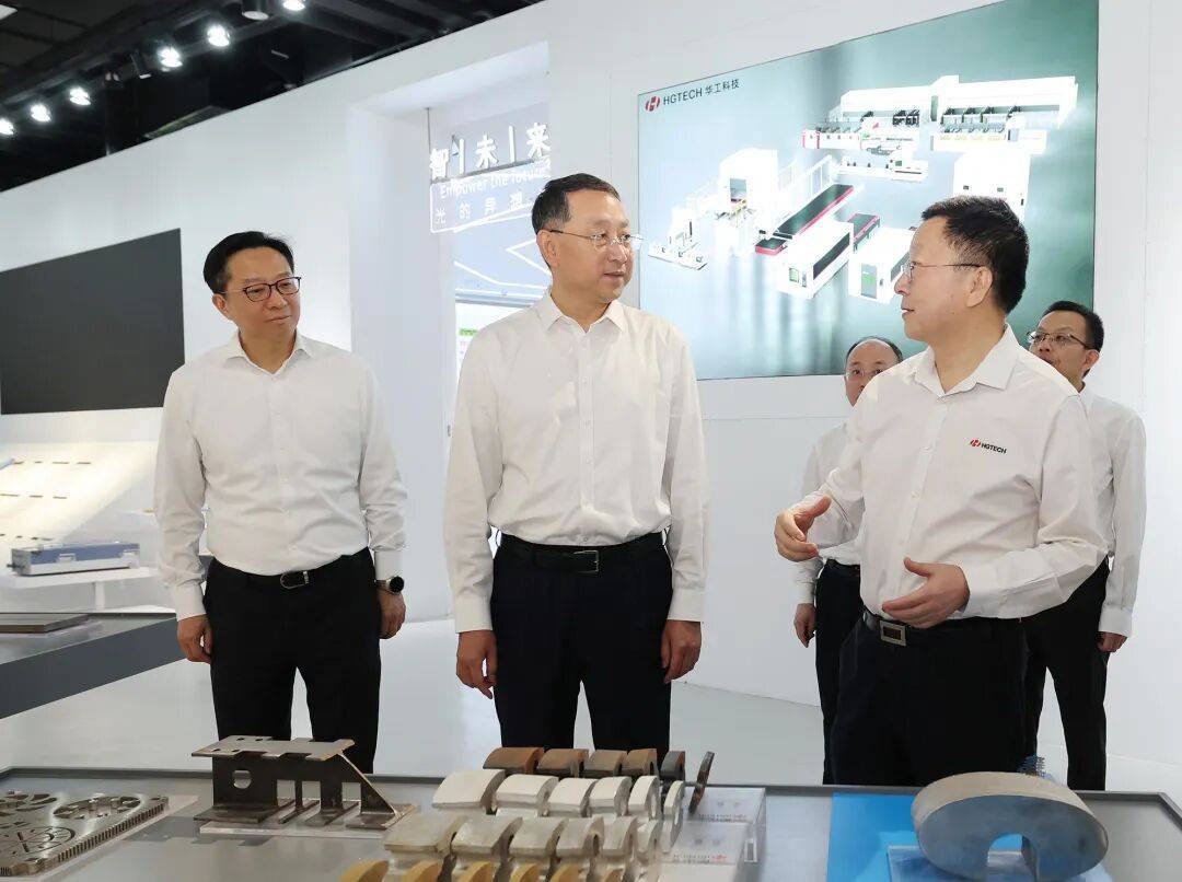 关志鸥到武汉东湖新技术开发区调研科技创新和产业创新融合发展工作